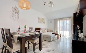 Top Floor Fuengirola Park Apartment With Parking